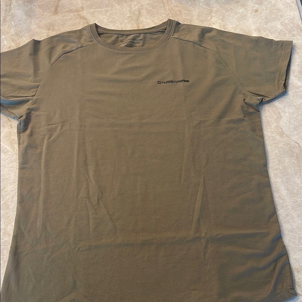 Green Short Sleeve Tee Classic Crew Neck
